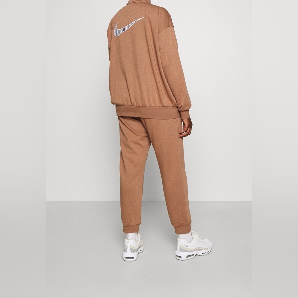 Nike Brown Sweatshirt - Picture 4 of 9